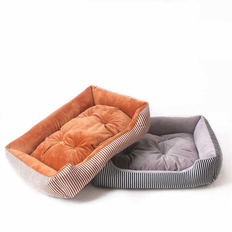 Comfortable bed for cat and dog