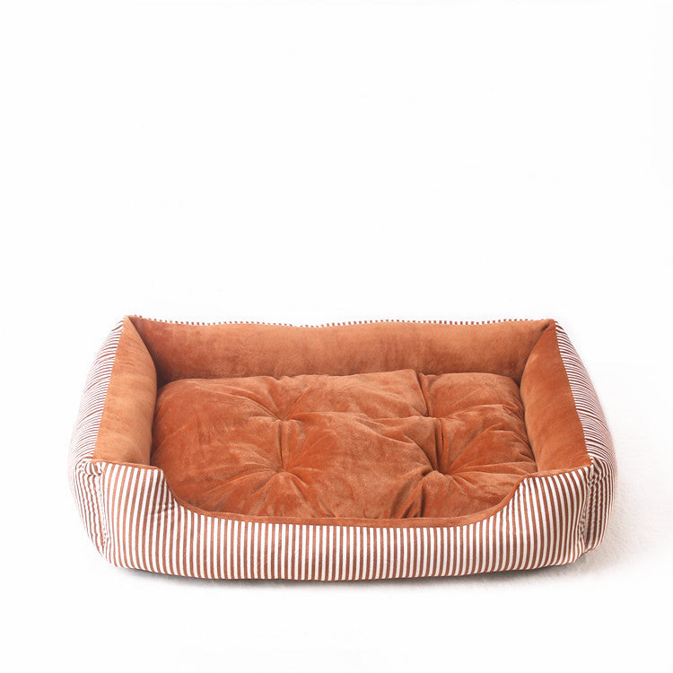 Comfortable bed for cat and dog