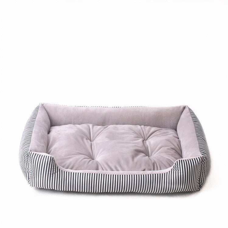 Comfortable bed for cat and dog